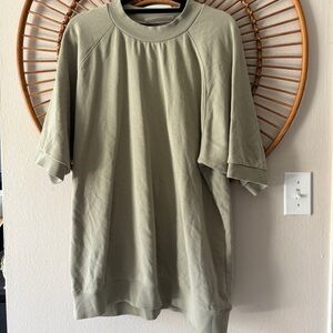 Fear of God Essentials Cotton Short Sleeve
Sweatshirt Green Size XL crewneck